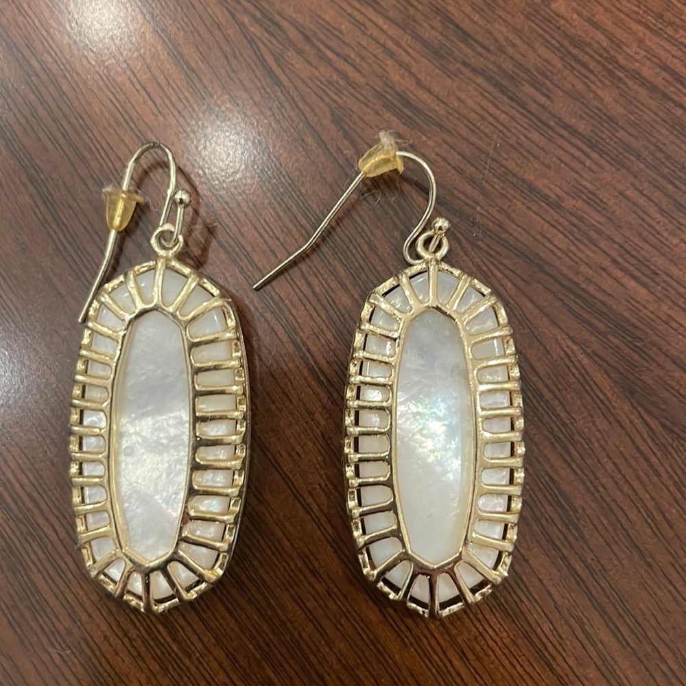 EUC Kendra Scott gold and mother of Pearl earrings